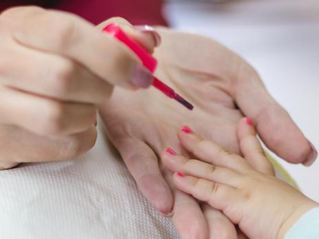 Mum’s ‘toxic’ nail act infuriates