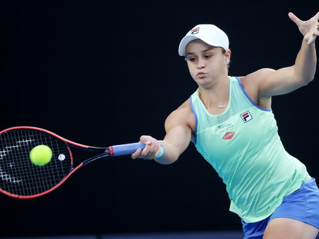 Tennis courts start-up players