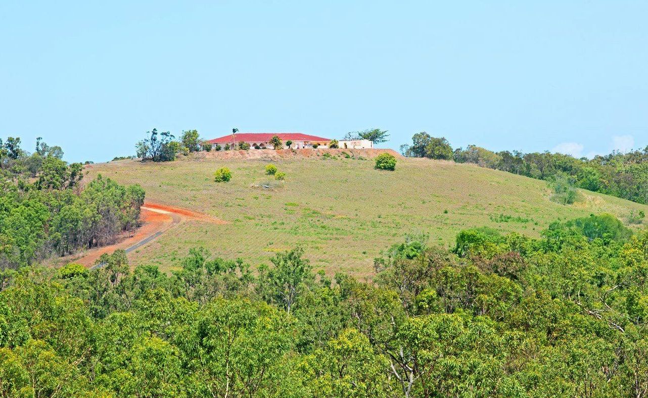 The outside view of the mansion built in 1972 on Hidden Valley Rd, which sold for $1.7m in December. Picture: Contributed