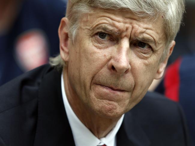 Arsenal's French manager Arsene Wenger attends the English FA Cup final match between Arsenal and Hull City at Wembly Stadium in London on May 17, 2014. AFP PHOTO/ADRIAN DENNIS NOT FOR MARKETING OR ADVERTISING USE / RESTRICTED TO EDITORIAL USE