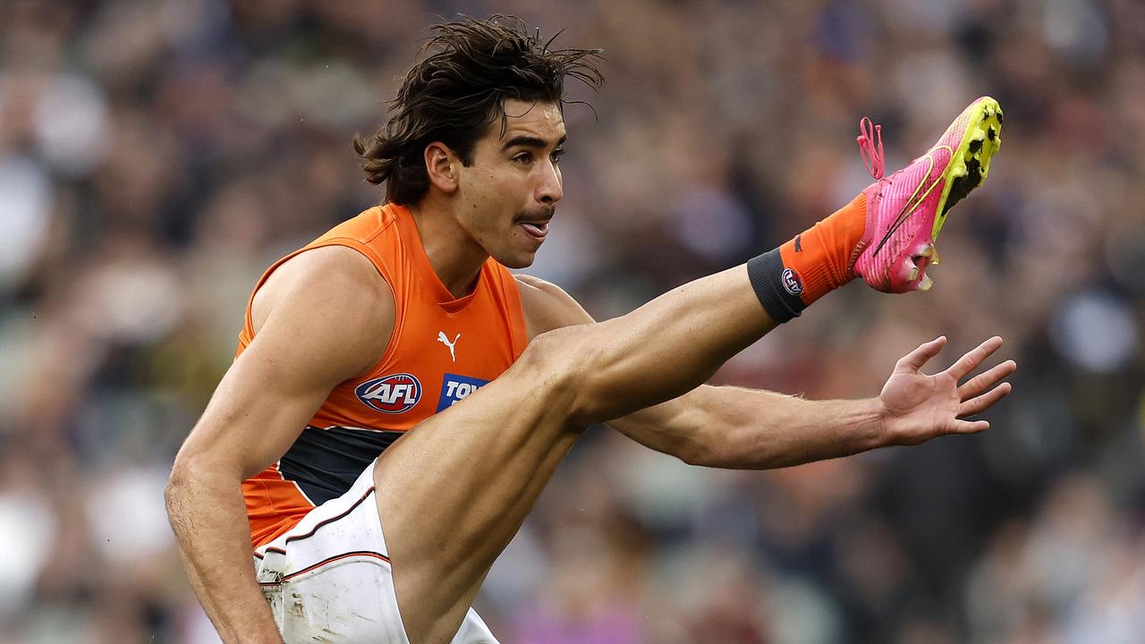 Sydney, Australia. 04th June, 2023. Toby Bedford of the GWS Giants gets  ready to kick the ball during the AFL Round 12 match between the GWS Giants  and the Richmond Tigers at