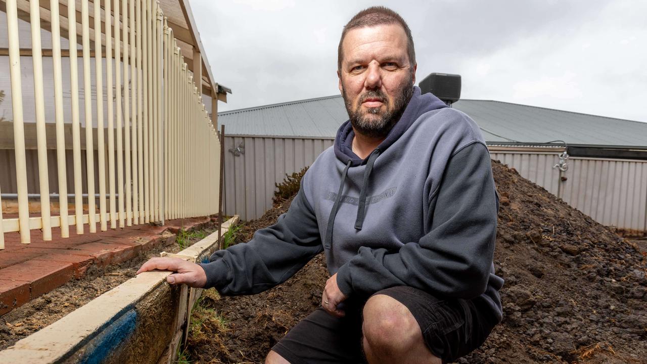 Set in debt tradie allegedly owes seven figures in unfinished jobs
