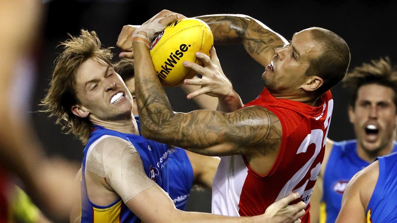 Lance Franklin warmed up for finals with six goals against Gold Coast.