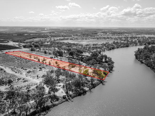 A five acre river front property in Mildura that sold for $1.5 million.