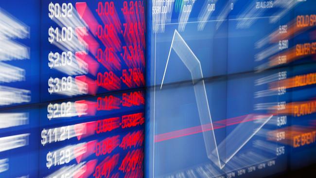 The information of stocks that lost in prices are displayed on an electronic board inside the Australian Securities Exchange. Photographer: Brendon Thorne/Bloomberg