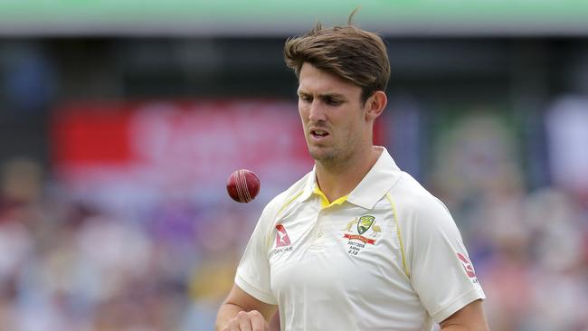 Australia's Mitchell Marsh prepares to bowl to England during the fourth day of their Ashes cricket test match in Perth, Australia, Sunday, Dec. 17, 2017. (AP Photo/Trevor Collens)