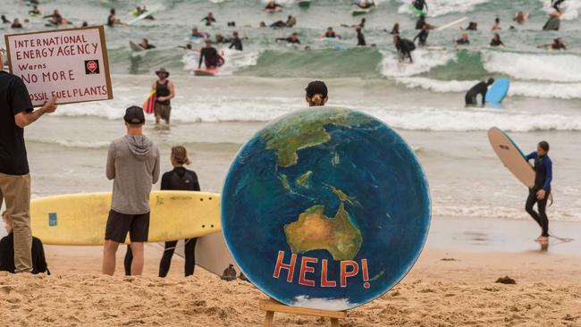 A recent protest organised by the Great Australian Bight Alliance at Manly Beach. Picture: Don Norris / Surfrider Foundation Northern Beaches.