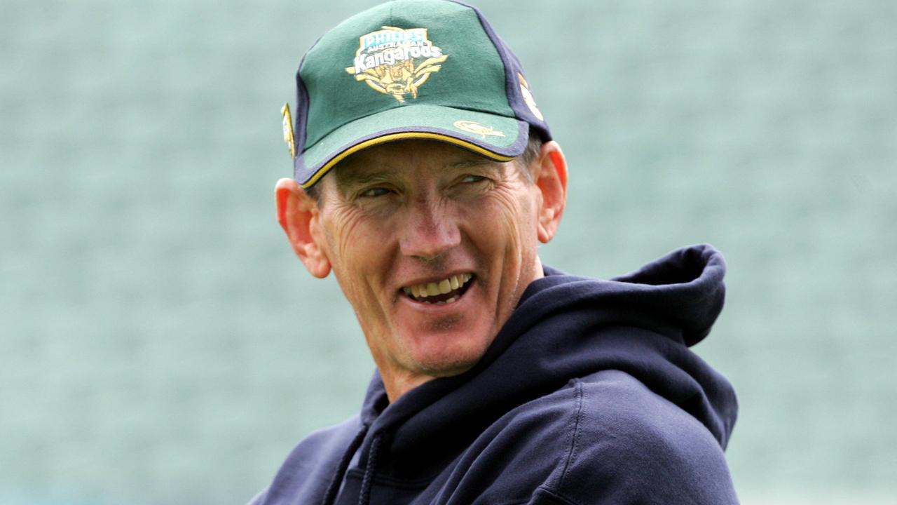 Wayne Bennett at an Australian training session in 2004.