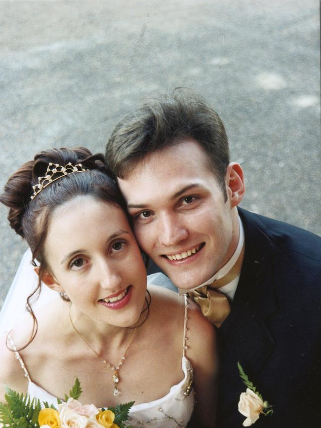 Debbie Murree and Andrew Faulkner were married on October 27, 2002.