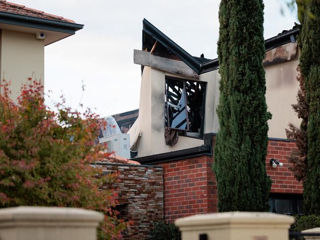 MELBOURNE, AUSTRALIA -  MAY 15, 2025:  A Melbourne woman has jumped off the balcony of a blazing house this morning. The two-storey house in Bentleigh East erupted in flames just after 11pm, trapping 3 occupants -- including the woman on thebalcony.The trapped woman took a leap of faith from the first floor balcony after fire spread from the ground floor i nto the secondfloor. A total of five people were evacuated, with two treated on the scene and sent to the hospitalPicture: NewsWire/ Nadir Kinani