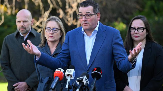 Jeroen Weimar, Jacinta Allan, Daniel Andrews and Harriet Shing announce the cancellation of the 2026 Commonwealth Games. Picture: AAP