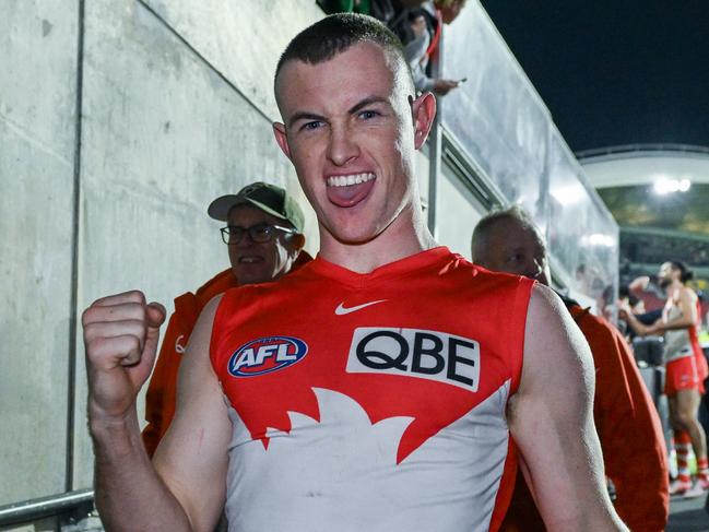 ADELAIDE, AUSTRALIA - JUNE 15:  Chad Warner of the Swans  celebrates the win  during the round 14 AFL match between Adelaide Crows and Sydney Swans at Adelaide Oval, on June 15, 2024, in Adelaide, Australia. (Photo by Mark Brake/Getty Images)