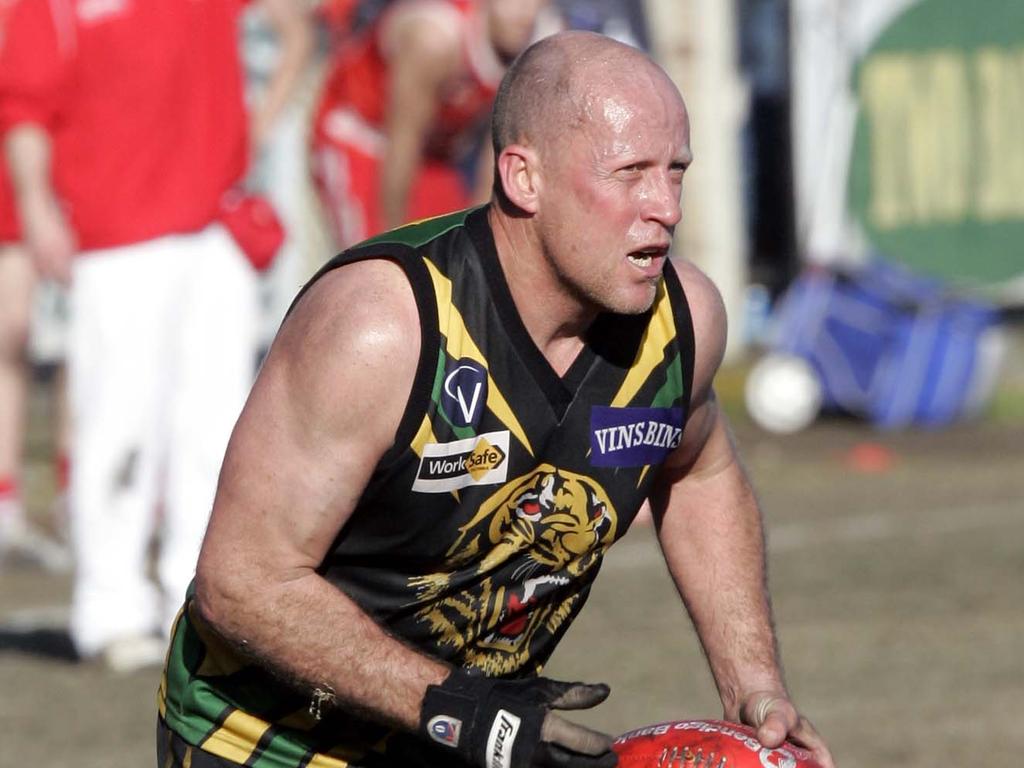 Steve Hamill as a veteran playing coach for Dromana.