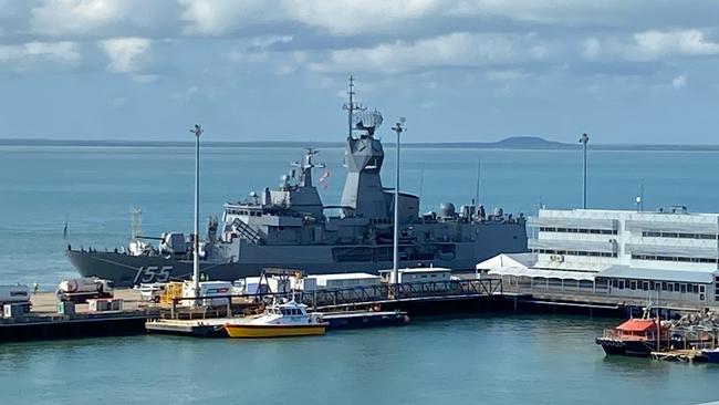 HMAS Ballarat (II) in Darwin is the sixth of eight Anzac Class frigates built by Tenix Defence Systems at Williamstown, Victoria for the Royal Australian Navy. The design is based on the German Meko 200 frigate. Ballarat is a long-range frigate capable of air defence, surface and undersea warfare, surveillance, reconnaissance and interdiction. Ballarat's