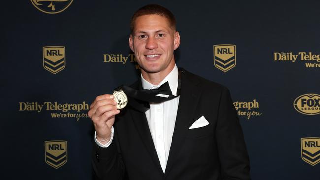 SYDNEY, AUSTRALIA - SEPTEMBER 27:  Kalyn Ponga of the Newcastle Knights poses after winning the 2023 NRL Dally M Medal and Fullback of the Year during the 2023 Dally M Awards at The Winx Stand, Royal Randwick Racecourse on September 27, 2023 in Sydney, Australia. (Photo by Mark Kolbe/Getty Images)