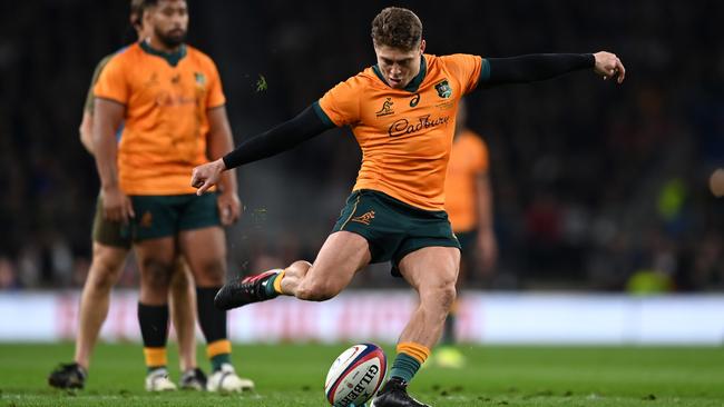 LONDON, ENGLAND - NOVEMBER 13: James O'Connor of Australia kicks a penalty during the Autumn Nations Series match between England and Australia at Twickenham Stadium on November 13, 2021 in London, England. (Photo by Shaun Botterill/Getty Images)