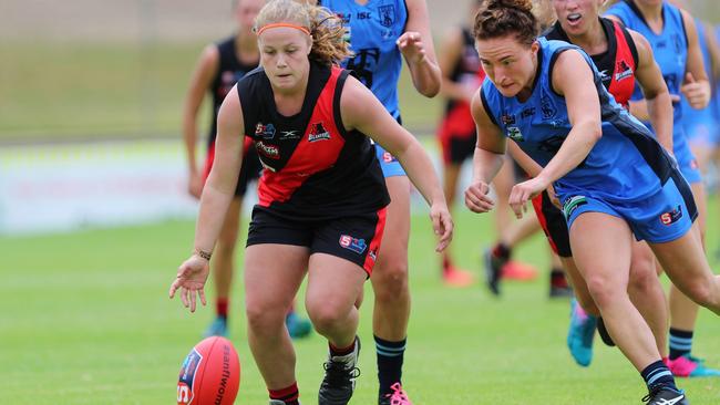 Sturt’s Aajiah Jericho battles West Adelaide’s Connie Doupis during their 2020 round one SANFLW clash. Picture: Deb Curtis