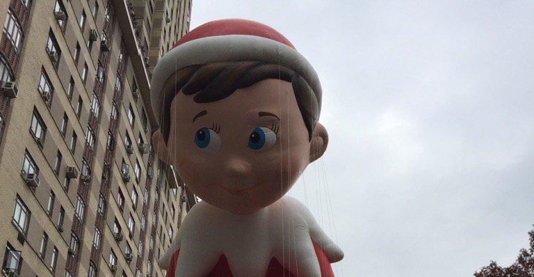 US NY:    'Elf on the Shelf' Float Takes Part in Thanksgiving Day Parade  MannequinChallenge   November 24