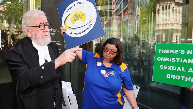 George Pell’s lawyer, Robert Richter QC, reacts to the cardinal’s opponents as he leaves Melbourne County Court. Picture: Michael Dodge/Getty Images