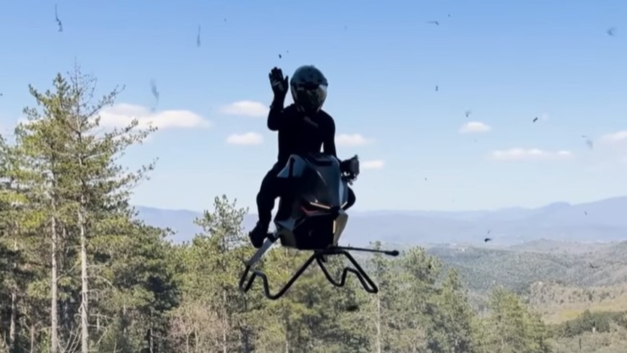 The bike features a unique riding position with an unobstructed 360-degree view. Picture: Volonaut/YouTube