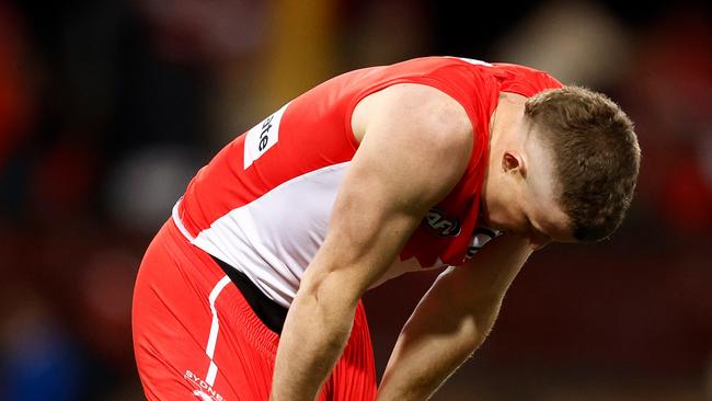 SYDNEY, AUSTRALIA - JULY 28: Chad Warner of the Swans looks dejected after a loss during the 2024 AFL Round 20 match between the Sydney Swans and the Western Bulldogs at The Sydney Cricket Ground on July 28, 2024 in Sydney, Australia. (Photo by Michael Willson/AFL Photos via Getty Images)