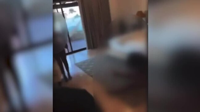 Shocking footage American tourist being beaten in Mexican hotel room