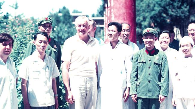 Gough Whitlam and Beijing Hospital staff during his visit to China.