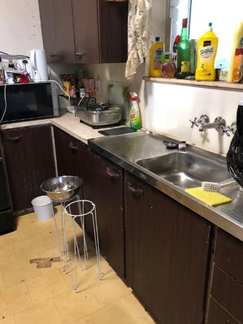 The kitchen after it was cleaned by Mums Angels Cleaning Service.