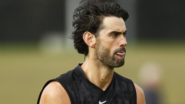 MELBOURNE, AUSTRALIA - MARCH 24: Brodie Grundy of the Magpies in action during a Collingwood Magpies AFL training session at Olympic Park on March 24, 2022 in Melbourne, Australia. (Photo by Daniel Pockett/Getty Images)