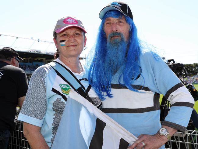 Sharks fans Libby and Jens Sorensen at PointsBet Stadium. Picture: Jonathan Ng