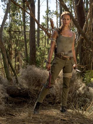 FIRST AUSTRALIAN REVIEW: Tomb Raider reboot saved by Alicia Vikander ...