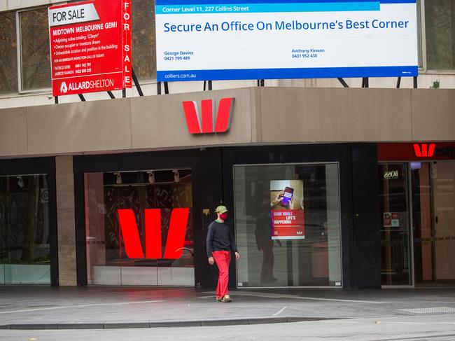 MELBOURNE, AUSTRALIA - NewsWire Photos JUNE 06, 2021: Two supermarkets in Melbourne's north and a CBD office building at 227 Collins Street have been added to Victoria's enormous list of sites visited by a positive Covid case. Picture: NCA NewsWire / Paul Jeffers