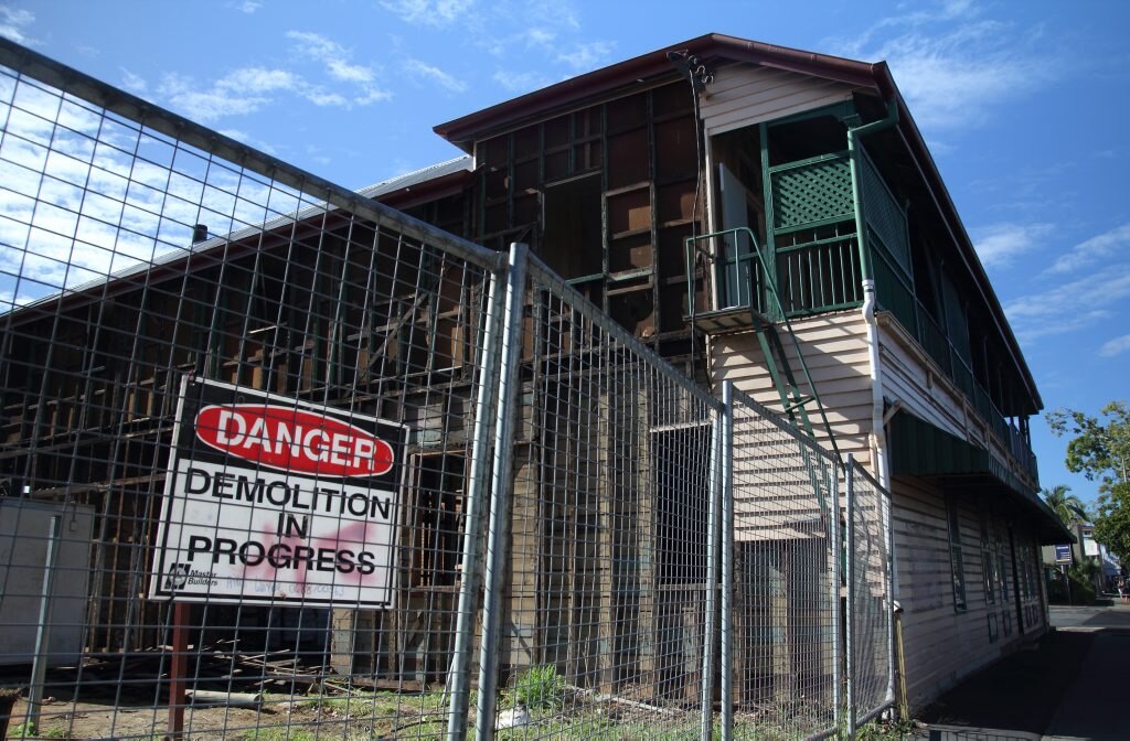 The Grand Hotel under demolition Photo John Corlett / The Morning Bulletin. Picture: John Corlett