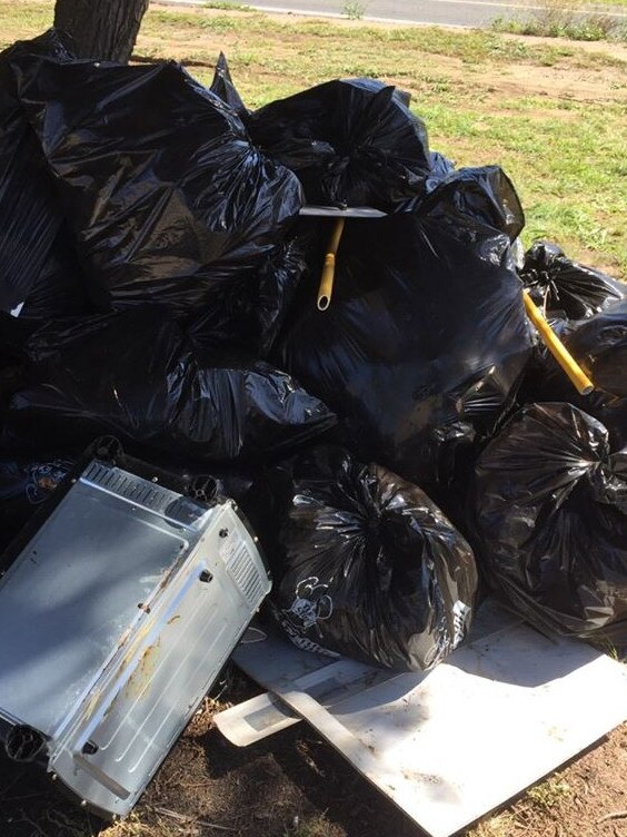 Neighbours are fed up with rubbish at Greenvale Reservoir.