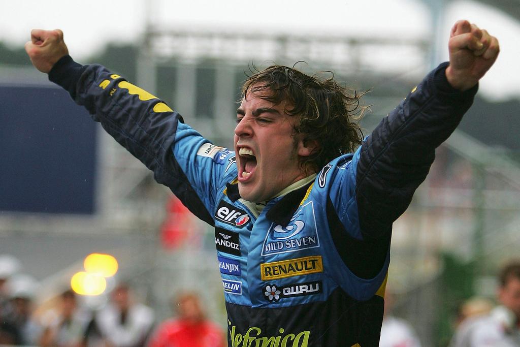 Fernando Alonso: Two-time F1 world champion announces return to sport with  Renault, The Independent