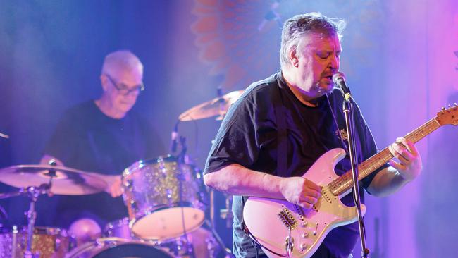 Sunnyboys play Twin Towns Services Club. Picture: Brett O’Malley