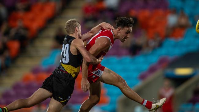 Ryan Clarke in the Waratah vs Nightcliff Tigers 2023-24 NTFL men's qualifying final. Picture: Pema Tamang Pakhrin