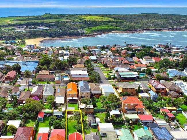 Malabar is one the last beaches south in Sydney’s south-east.