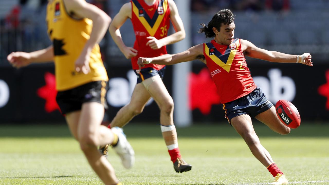 Blayne O’Loughlin wheels onto his damaging left-foot on Saturday. Picture: Dylan Burns/AFL Photos