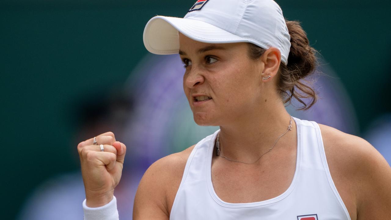 Ashleigh Barty celebrates in her Ladies' Singles Semi-Final match against Angelique Kerber.