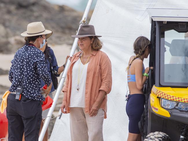 ‘Buzzing’: Aussie acting royalty takes over Currumbin