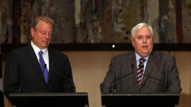 Odd couple ... Clive Palmer and former United States Vice President and climate campaigner Al Gore at Parliament House in Canberra.