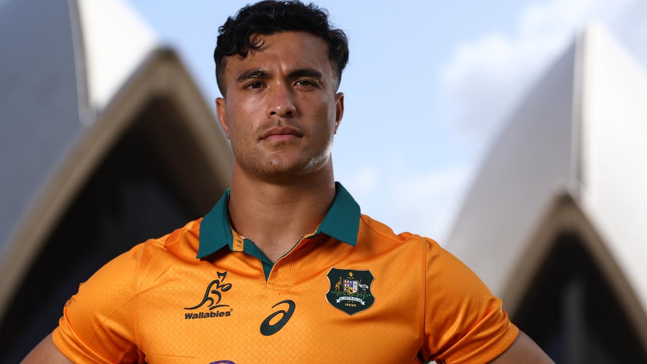 ‘Great man’: Wallabies convert talks up Folau link