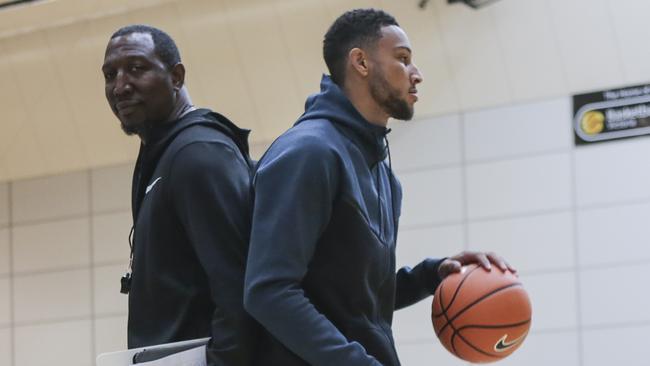 Dad’s latest move could be big tell on Simmons’ future