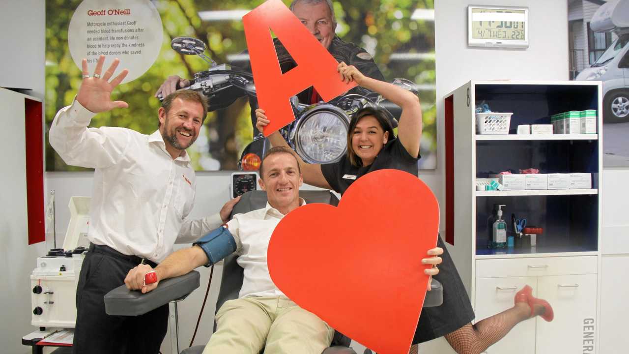 BLOOD CHALLENGE:  Red Croiss Blood service staff Scott Morison and Helen Youngberry encourage Lismore mayor Isaac Smith (centre) to give blood for the 2018 Councils Blood Challenge. Picture: Alison Paterson