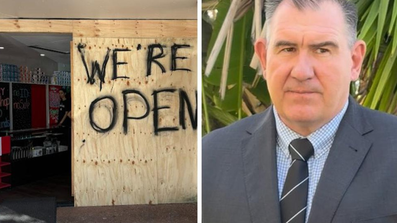 Alleged disguised thieves ram tobacconist in early morning break-in
