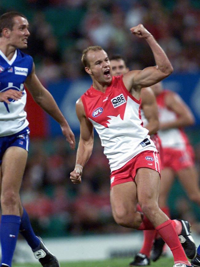 Matthew Nicks kicks a goal for Sydney.