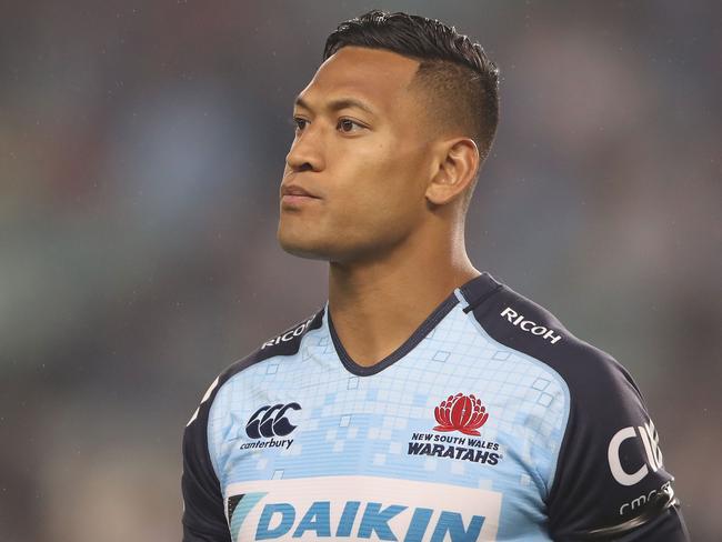 SYDNEY, AUSTRALIA - FEBRUARY 25: Israel Folau of the Waratahs watches on during the round one Super Rugby match between the Waratahs and the Force at Allianz Stadium on February 25, 2017 in Sydney, Australia. (Photo by Mark Kolbe/Getty Images)