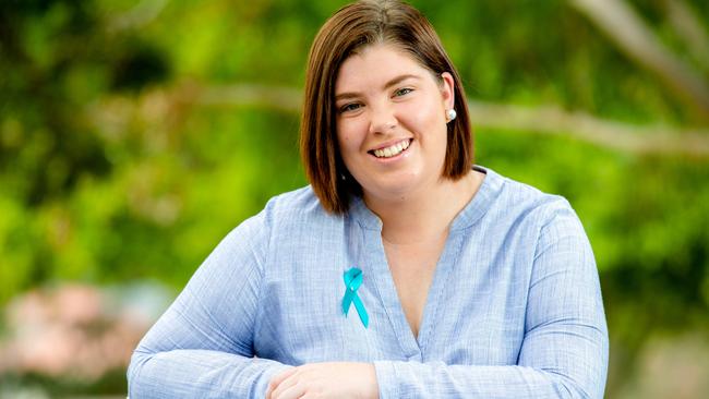 21-year-old Jess Best wants all women to know about the symptoms of ovarian cancer. (AAP Image/Richard Walker)