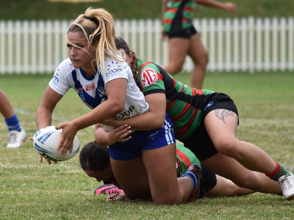 Audrey Nadaya-Harb gets a pass away. Picture: Sean Teuma. Tarsha Gale Cup